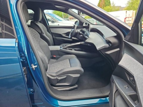 PEUGEOT 5008 Hybrid 136ch Allure e-DCS6