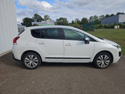 PEUGEOT 3008 1.6 HDi115 FAP Allure