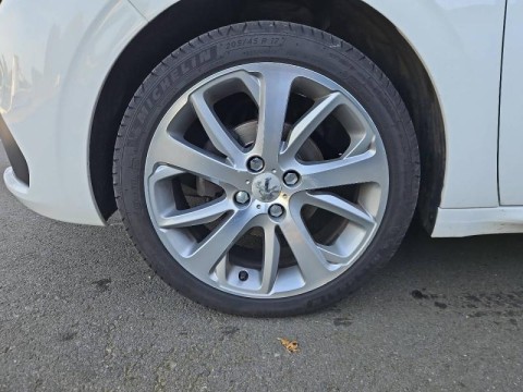 PEUGEOT 208 1.6 BlueHDi 75ch Style 5p
