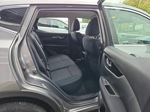 NISSAN Qashqai 1.5 dCi 110ch Connect Edition
