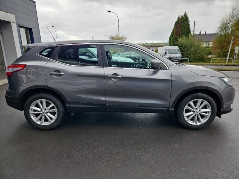 NISSAN Qashqai 1.5 dCi 110ch Connect Edition