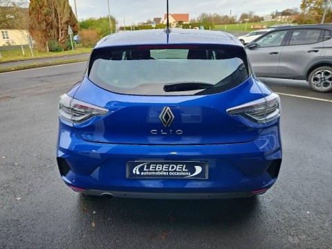 RENAULT Clio 1.5 Blue dCi 100ch Evolution - 24