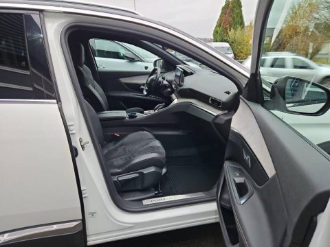 PEUGEOT 3008 1.5 BlueHDi 130ch S&S GT EAT8
