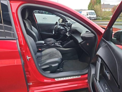 PEUGEOT 208 1.2 PureTech 130ch S&S GT EAT8